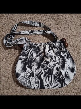 Vintage 1998 The Bag Lady Novelty Tapestry Shoulder Bag Black and White